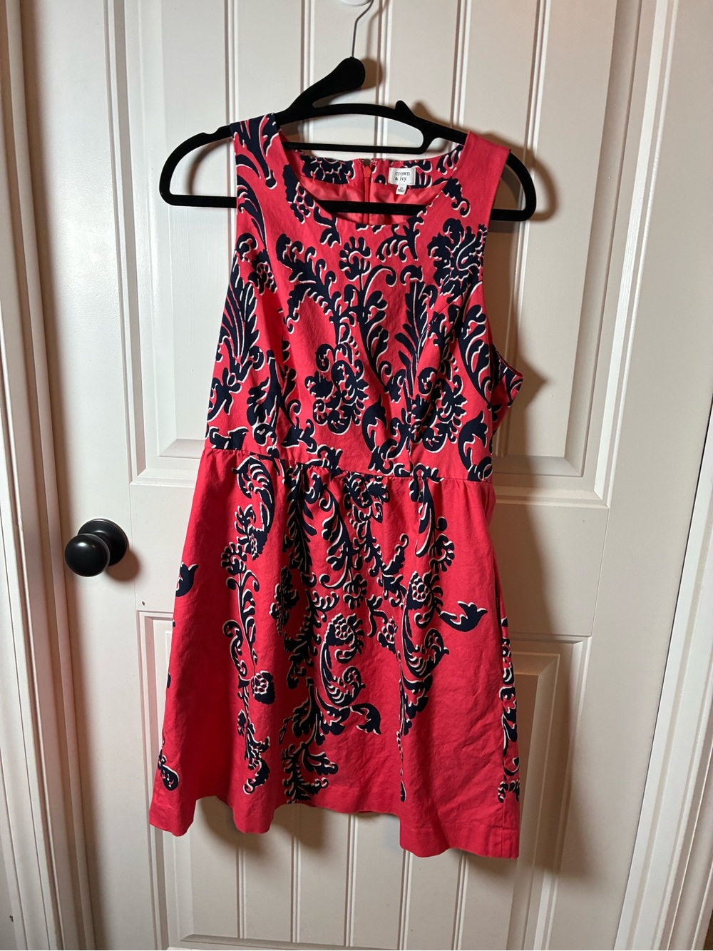 crown & ivy Coral Pink Sleeveless Dress with Black Scroll Print